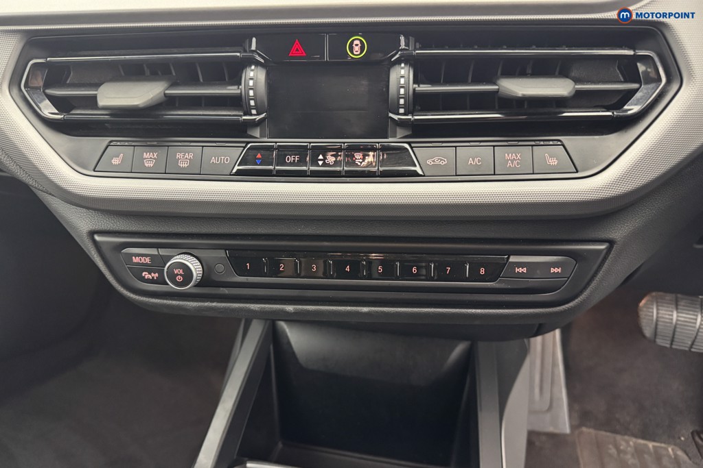 BMW 1 Series SE Automatic Petrol Hatchback - Stock Number (1573686) - 15th supplementary image