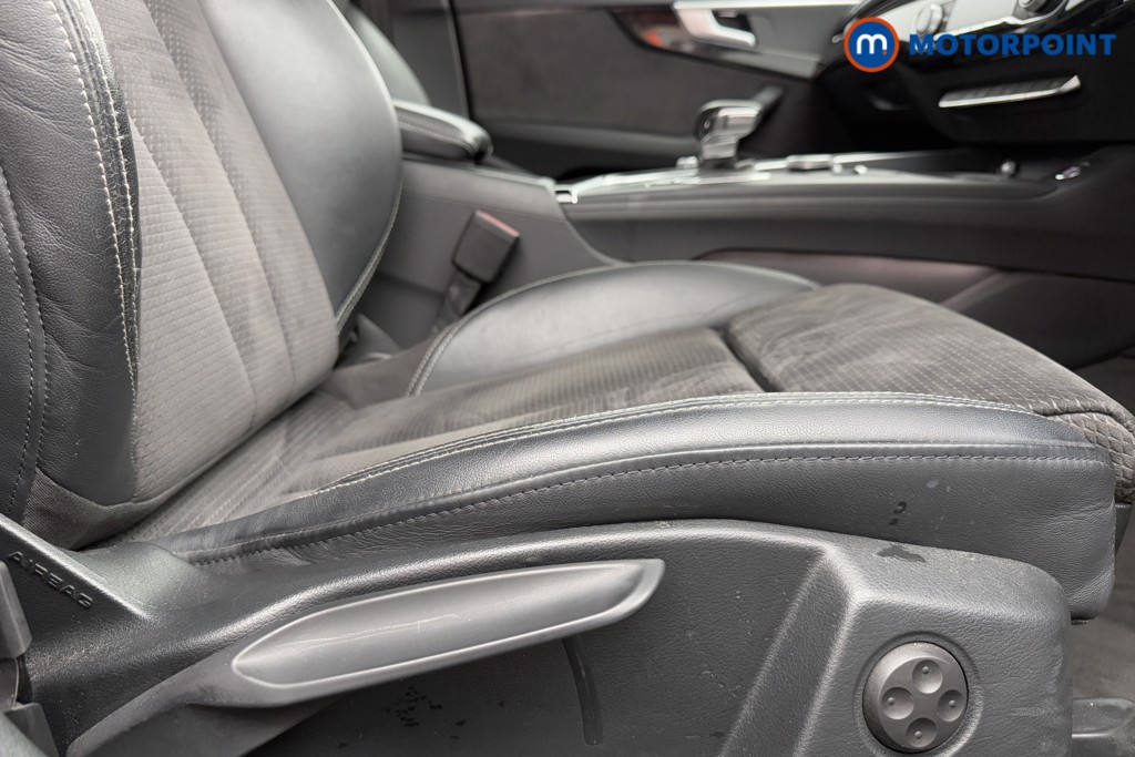 Audi A4 Black Edition Automatic Petrol Estate - Stock Number (1573773) - 20th supplementary image