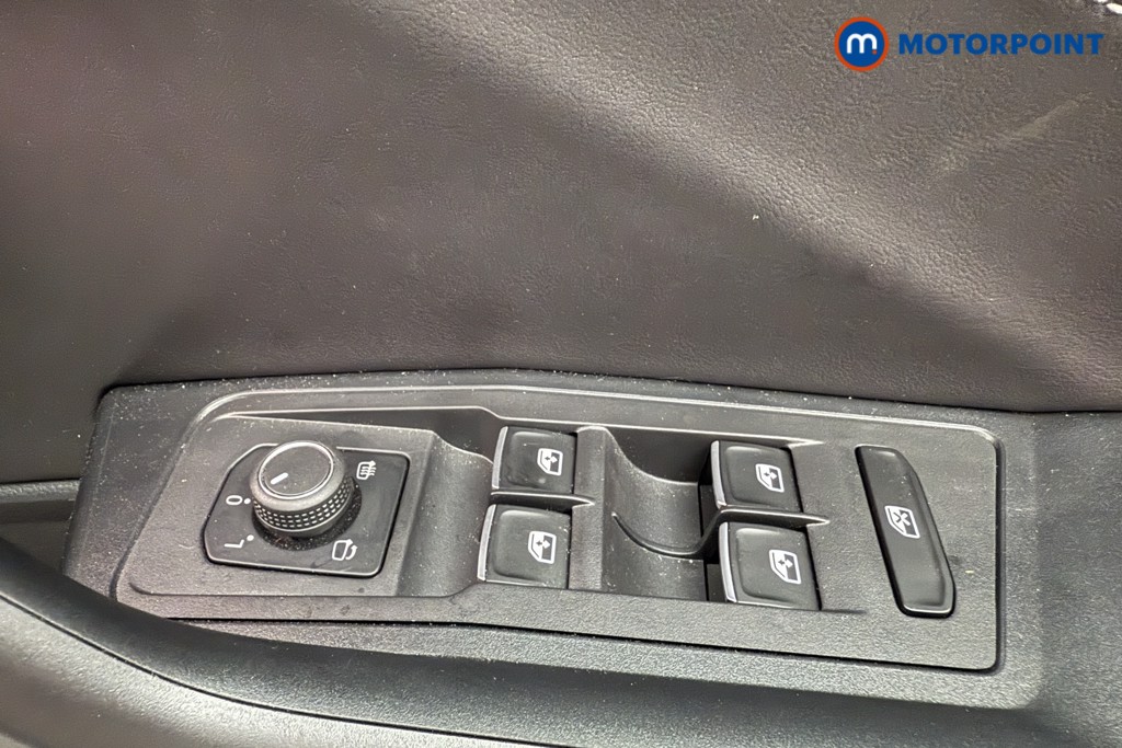 Volkswagen T-Roc R-Line Automatic Petrol SUV - Stock Number (1573779) - 20th supplementary image