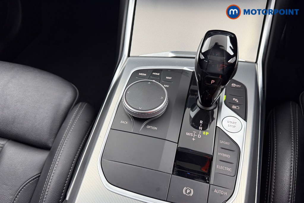 BMW 3 Series M Sport Automatic Petrol Plug-In Hybrid Estate - Stock Number (1573785) - 15th supplementary image