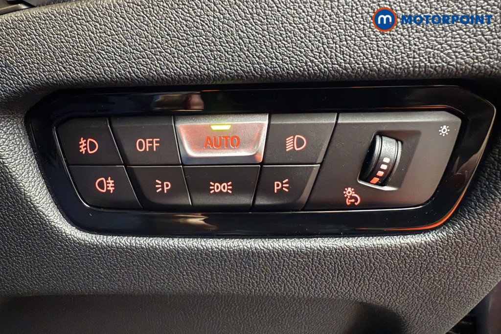 BMW 3 Series M Sport Automatic Petrol Plug-In Hybrid Estate - Stock Number (1573785) - 19th supplementary image