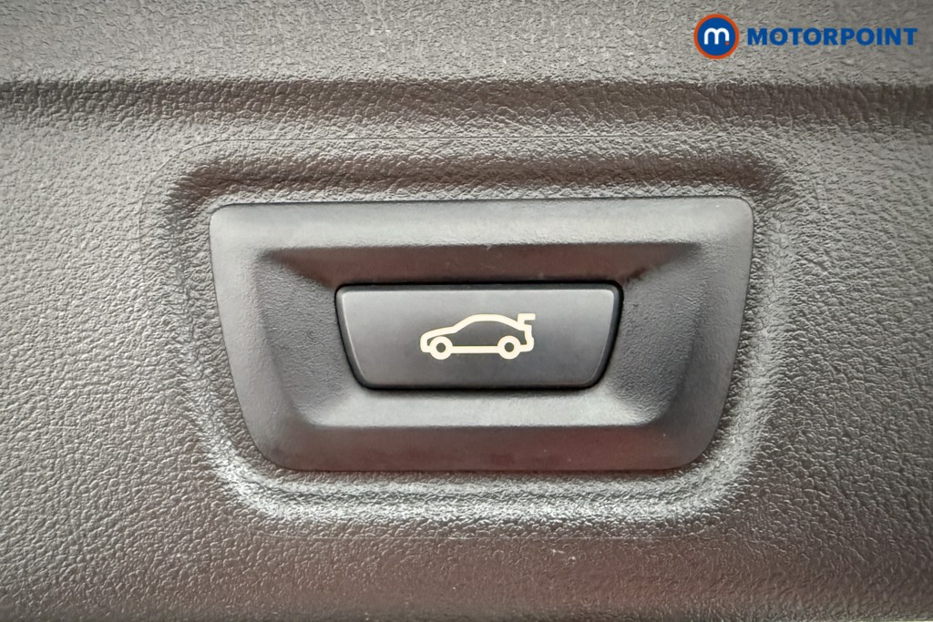 BMW 3 Series M Sport Automatic Petrol Plug-In Hybrid Estate - Stock Number (1573785) - 31st supplementary image