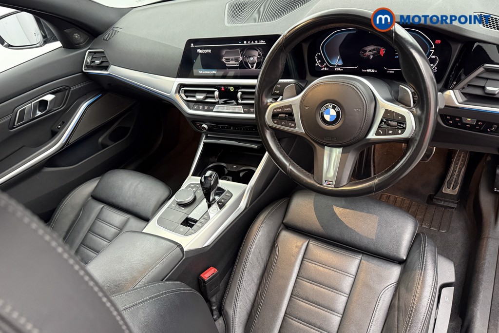 BMW 3 Series M Sport Automatic Petrol Plug-In Hybrid Estate - Stock Number (1573785) - 1st supplementary image