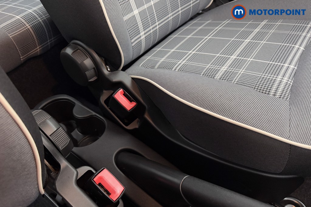 Fiat 500 Lounge Manual Petrol Hatchback - Stock Number (1573788) - 13th supplementary image