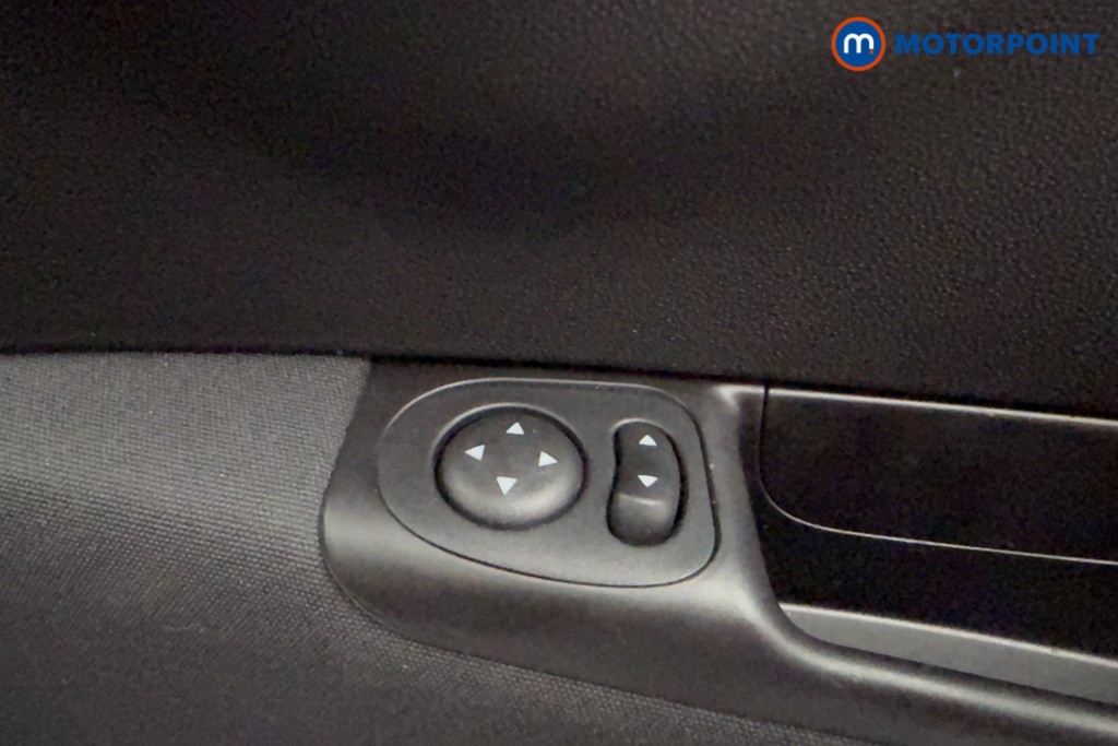 Fiat 500 Lounge Manual Petrol Hatchback - Stock Number (1573788) - 17th supplementary image