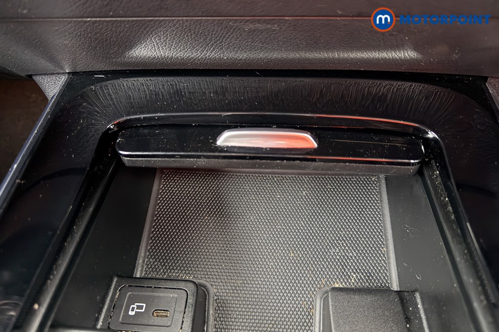 Mercedes-Benz GLA Amg Line Automatic Petrol SUV - Stock Number (1574002) - 14th supplementary image