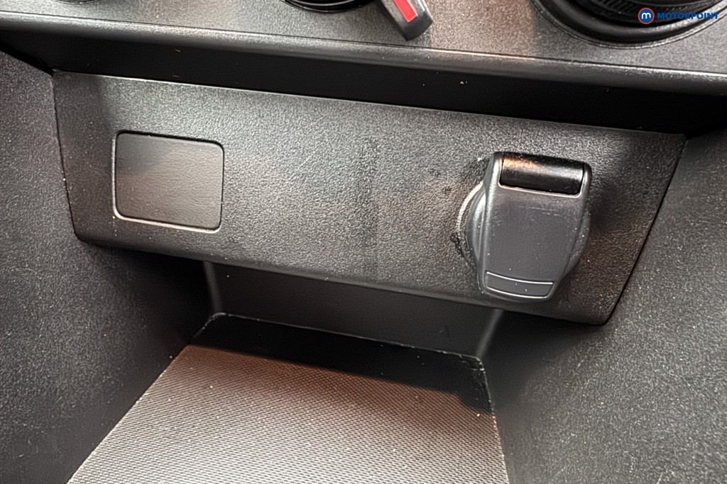 Dacia Sandero Expression Manual Petrol Hatchback - Stock Number (1574087) - 14th supplementary image