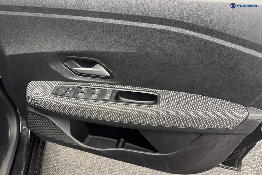 Dacia Sandero Expression Manual Petrol Hatchback - Stock Number (1574087) - 21st supplementary image