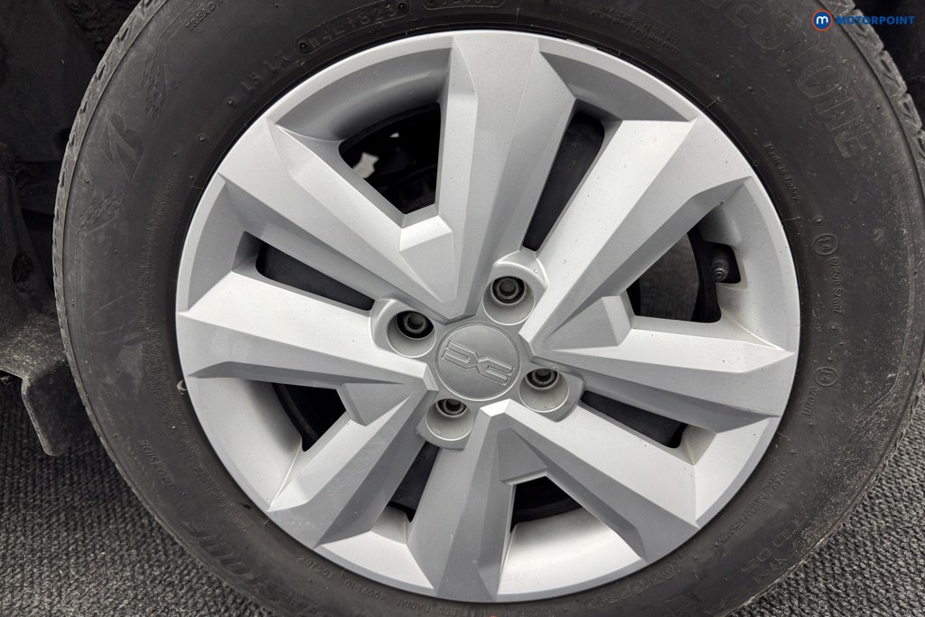 Dacia Sandero Expression Manual Petrol Hatchback - Stock Number (1574087) - 35th supplementary image
