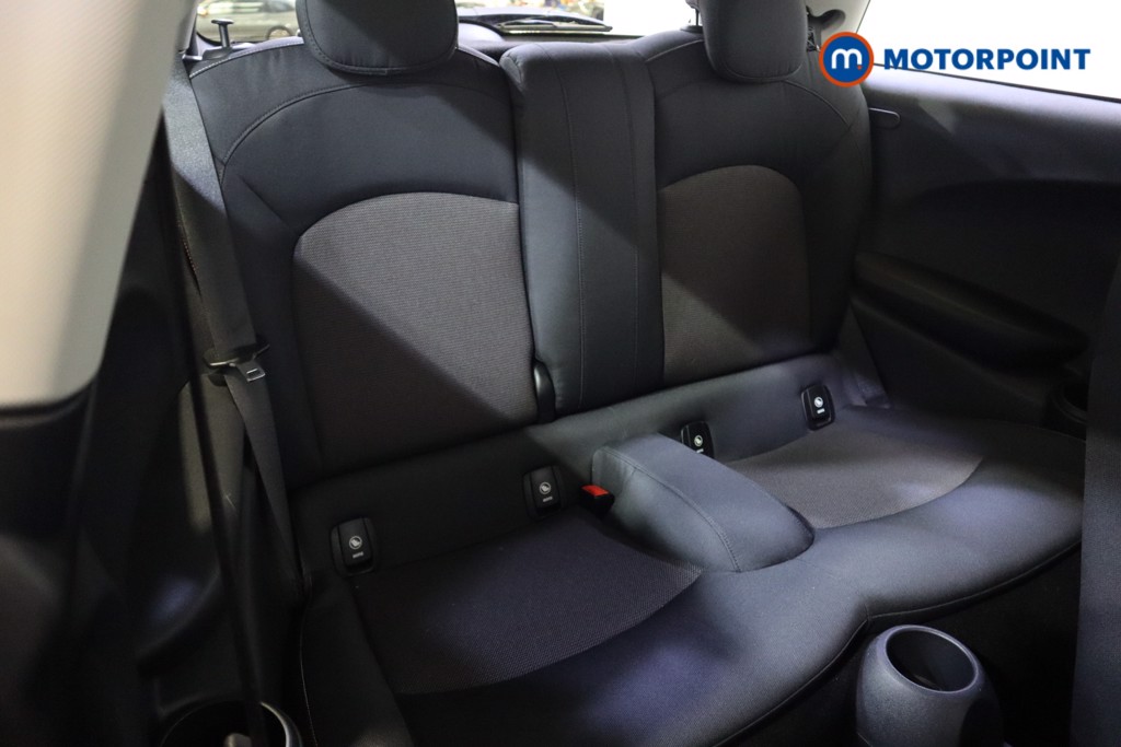 Mini Hatchback Cooper Classic Manual Petrol Hatchback - Stock Number (1574278) - 7th supplementary image