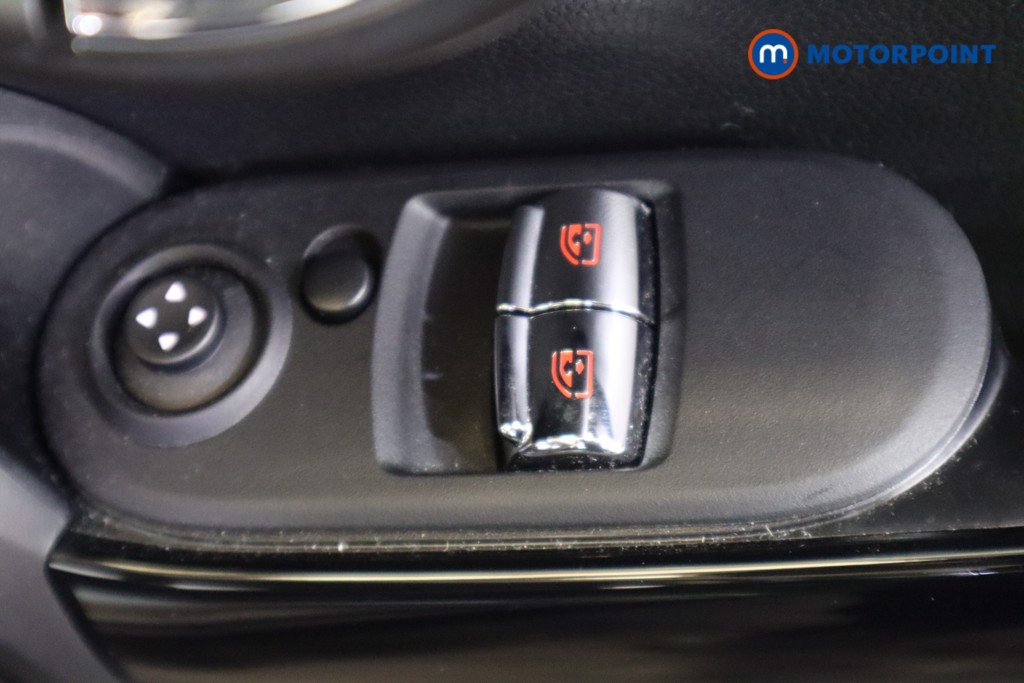 Mini Hatchback Cooper Classic Manual Petrol Hatchback - Stock Number (1574278) - 15th supplementary image