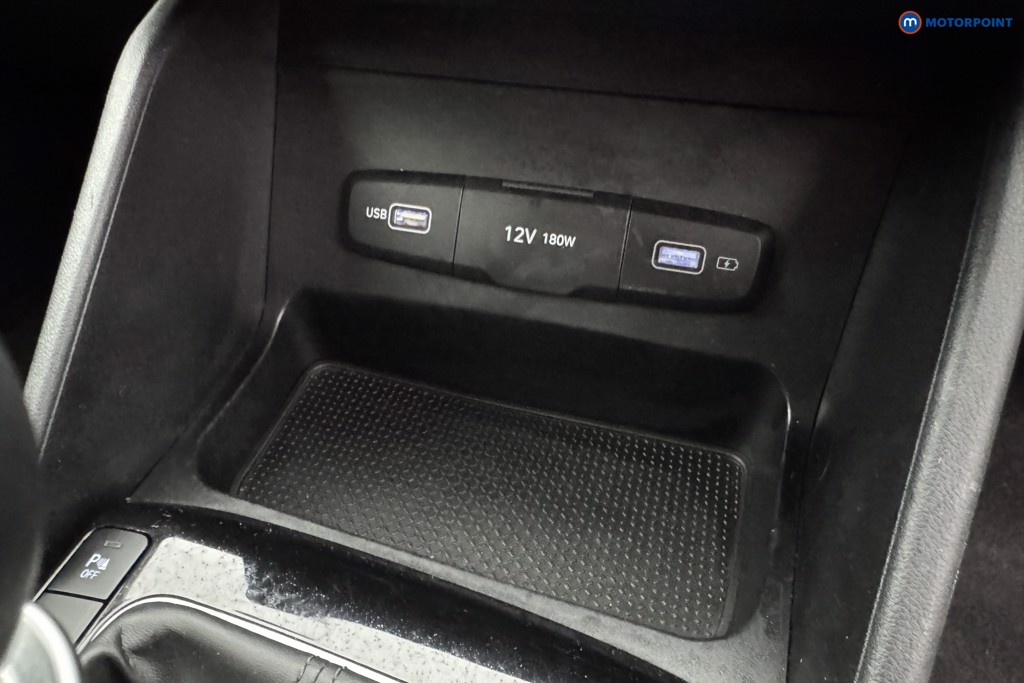 Hyundai Tucson Se Connect Manual Petrol SUV - Stock Number (1575079) - 15th supplementary image