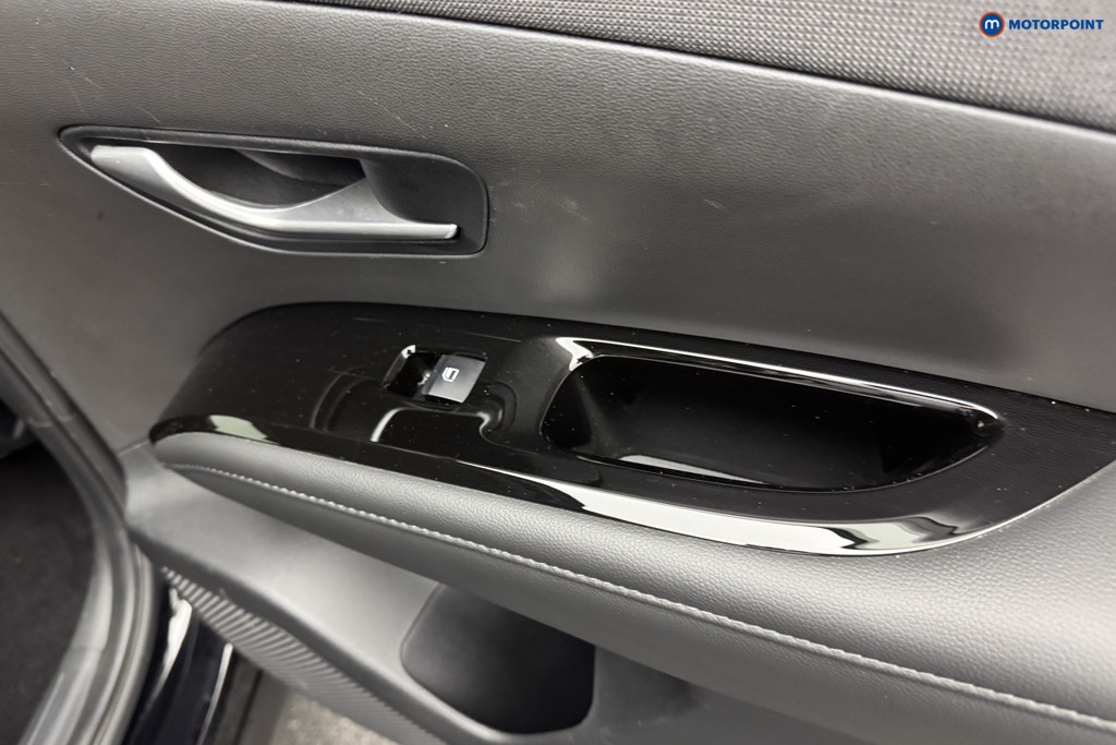 Hyundai Tucson Se Connect Manual Petrol SUV - Stock Number (1575079) - 25th supplementary image