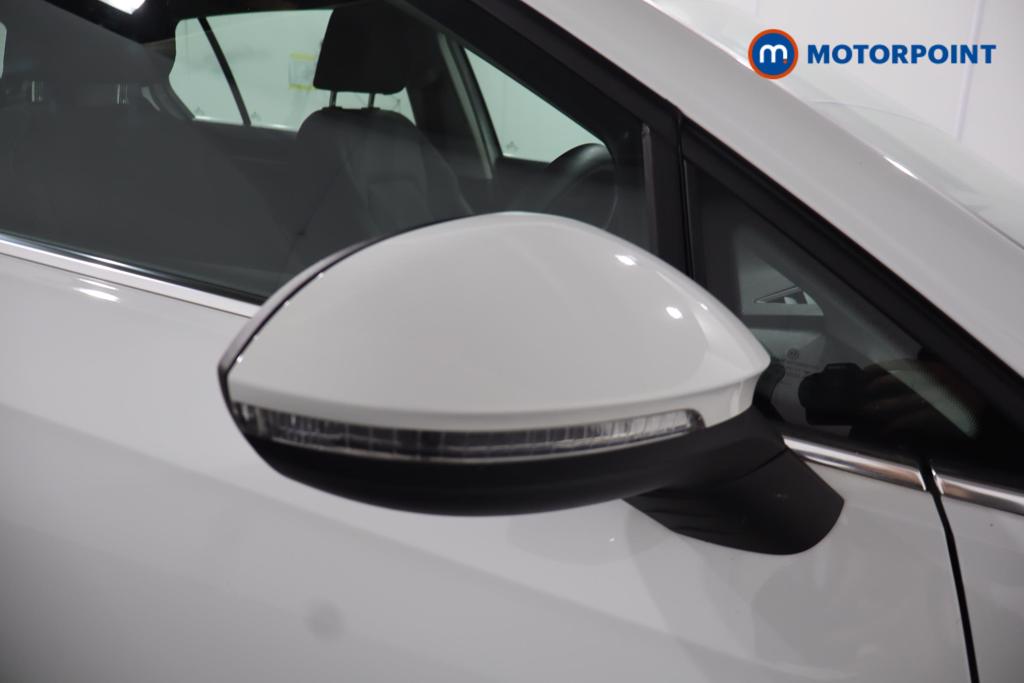 Volkswagen Golf Style Manual Petrol Hatchback - Stock Number (1575174) - 24th supplementary image