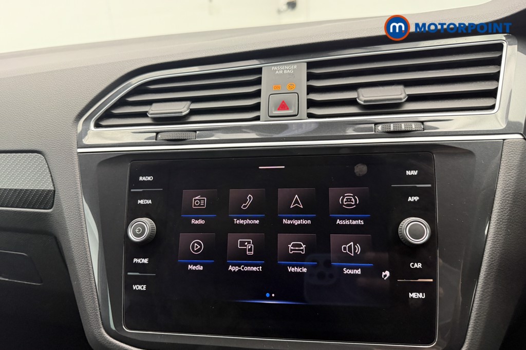 Volkswagen Tiguan R-Line Automatic Petrol SUV - Stock Number (1575219) - 5th supplementary image