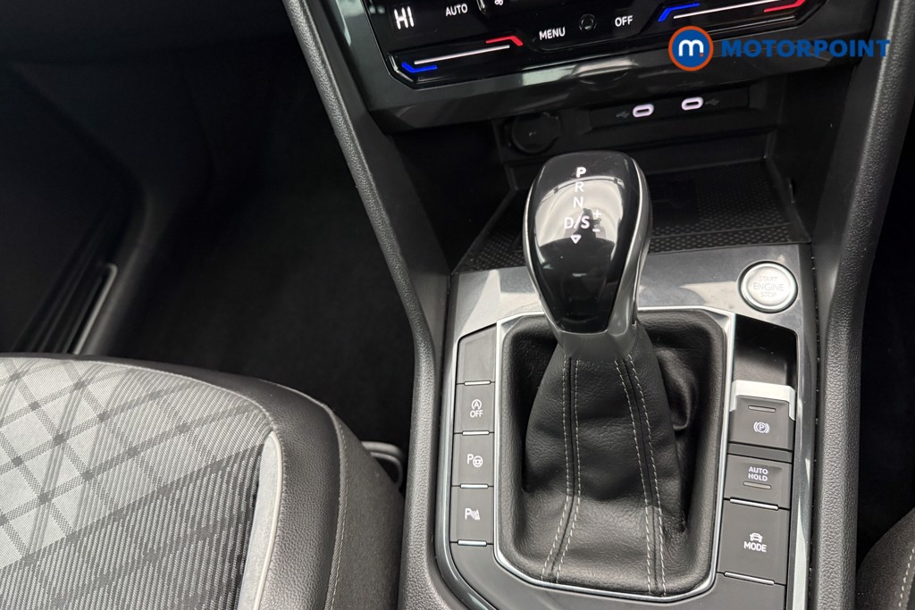 Volkswagen Tiguan R-Line Automatic Petrol SUV - Stock Number (1575219) - 11th supplementary image