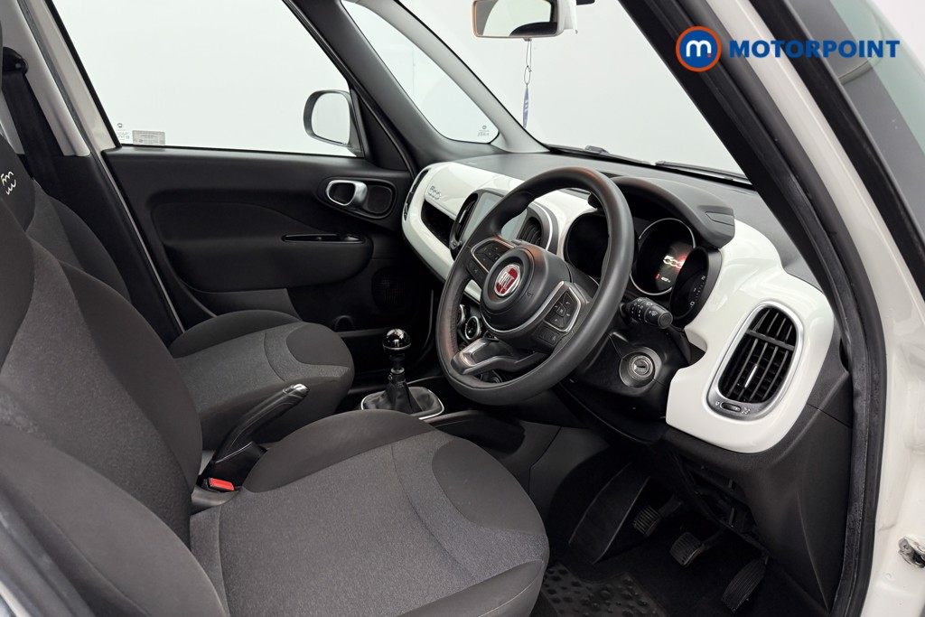Fiat 500L City Cross Manual Petrol Hatchback - Stock Number (1575444) - 2nd supplementary image