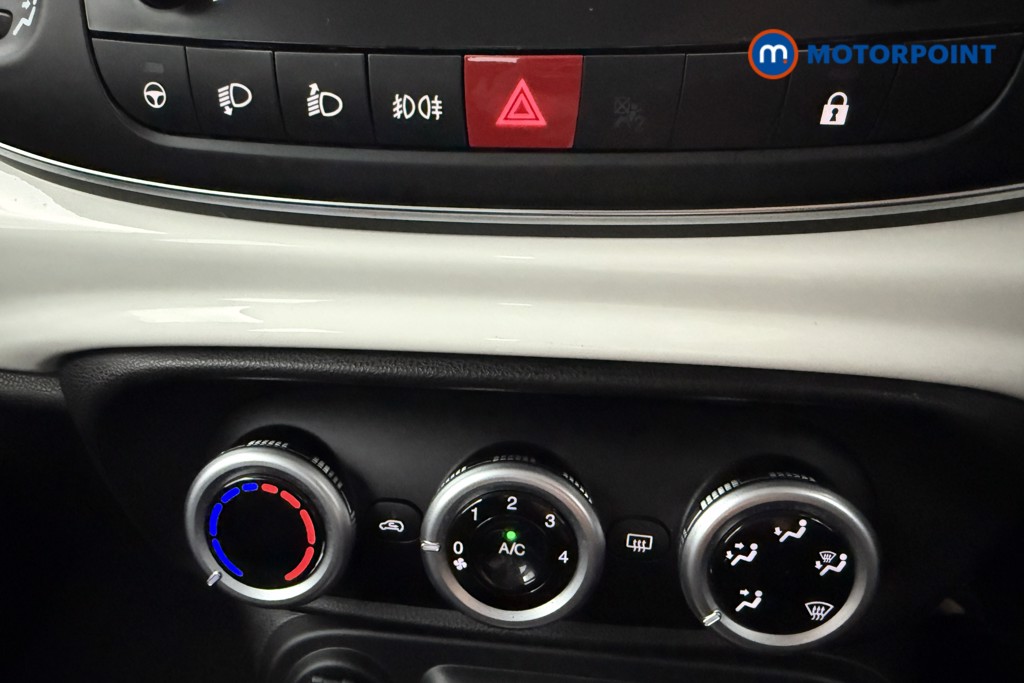 Fiat 500L City Cross Manual Petrol Hatchback - Stock Number (1575444) - 7th supplementary image