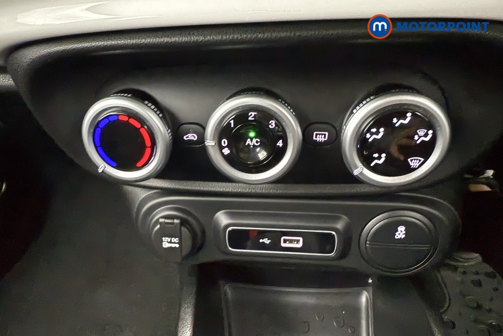 Fiat 500L City Cross Manual Petrol Hatchback - Stock Number (1575444) - 8th supplementary image