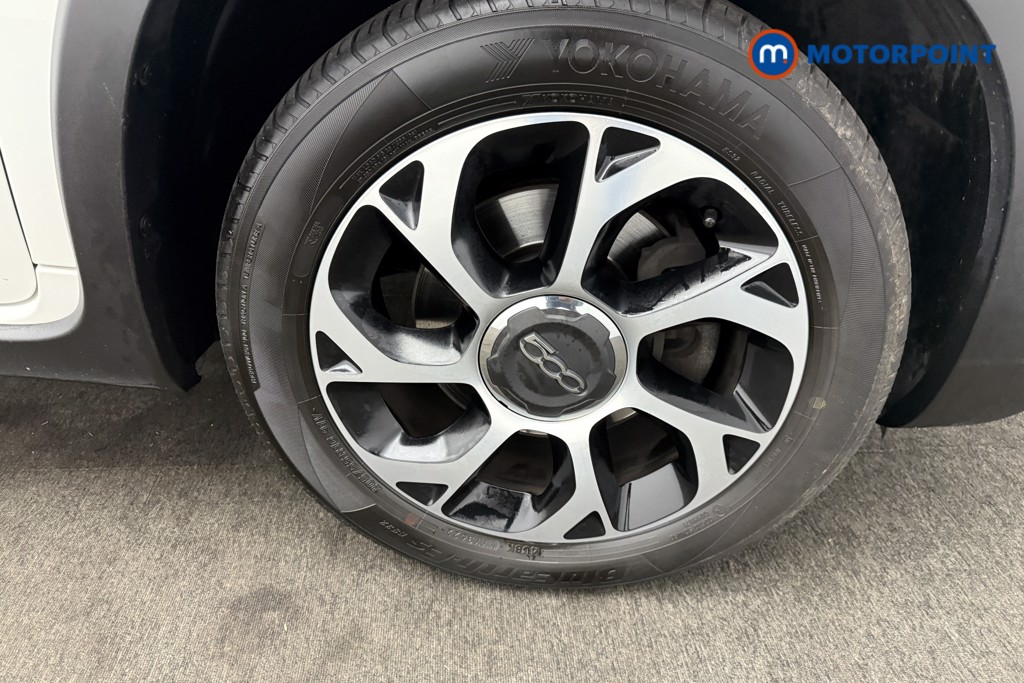 Fiat 500L City Cross Manual Petrol Hatchback - Stock Number (1575444) - 17th supplementary image
