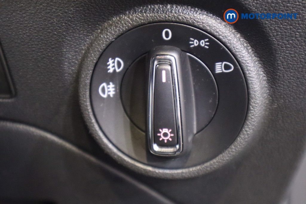 Seat Leon Se Dynamic Manual Petrol Hatchback - Stock Number (1575542) - 16th supplementary image
