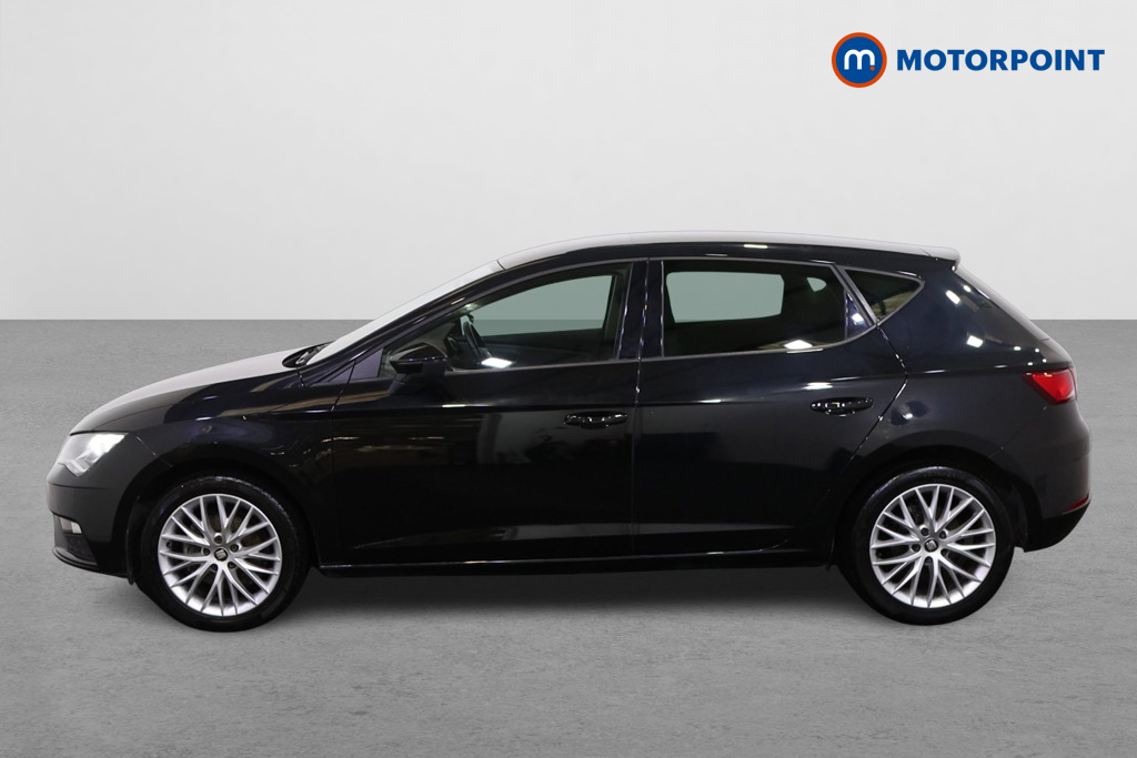 Seat Leon Se Dynamic Manual Petrol Hatchback - Stock Number (1575542) - Passenger side
