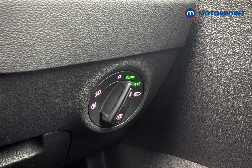 Skoda Karoq Se Technology Manual Petrol SUV - Stock Number (1575704) - 13th supplementary image