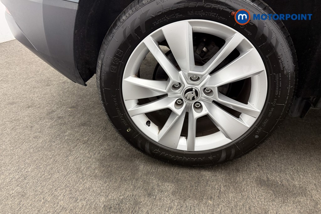 Skoda Karoq Se Technology Manual Petrol SUV - Stock Number (1575704) - 17th supplementary image