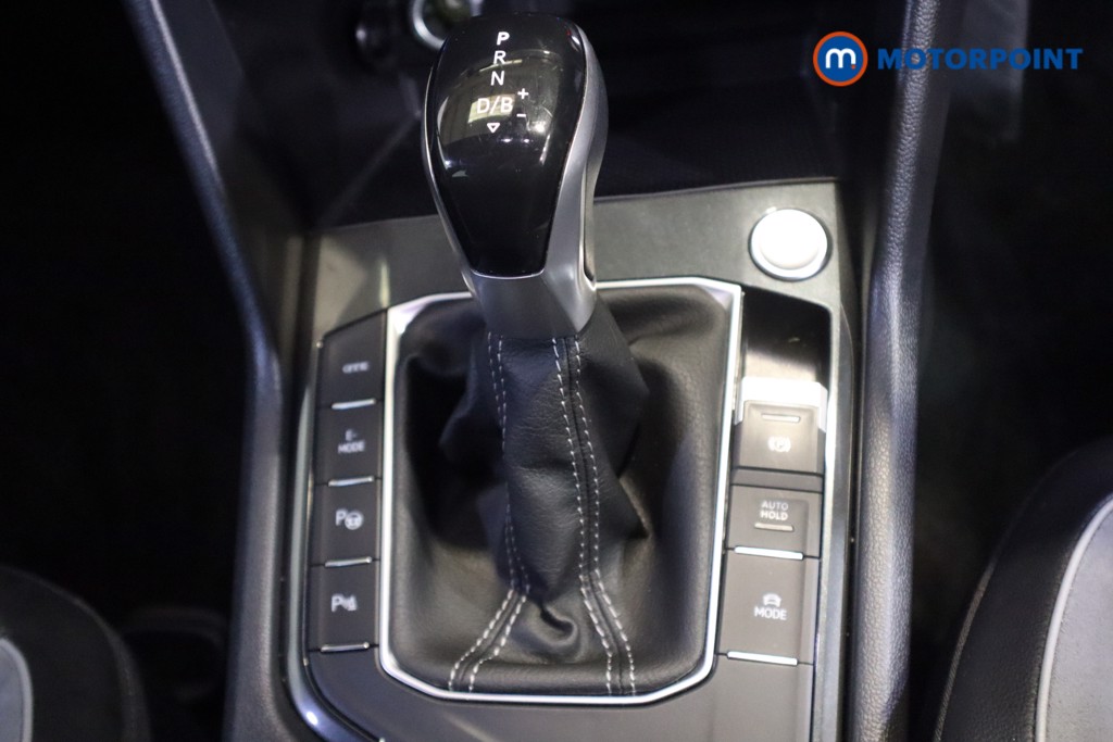 Volkswagen Tiguan R-Line Automatic Petrol Plug-In Hybrid SUV - Stock Number (1575972) - 5th supplementary image