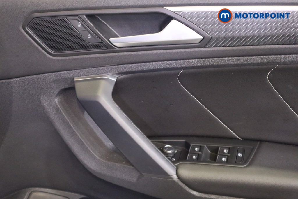 Volkswagen Tiguan R-Line Automatic Petrol Plug-In Hybrid SUV - Stock Number (1575972) - 14th supplementary image