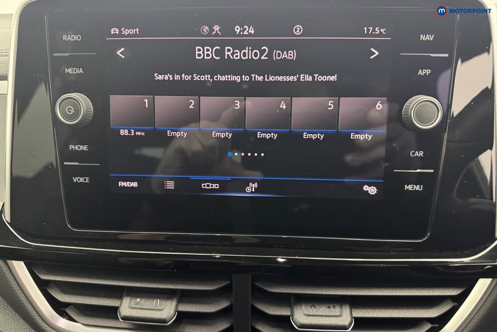 Volkswagen T-Roc R-Line Automatic Petrol SUV - Stock Number (1576140) - 2nd supplementary image