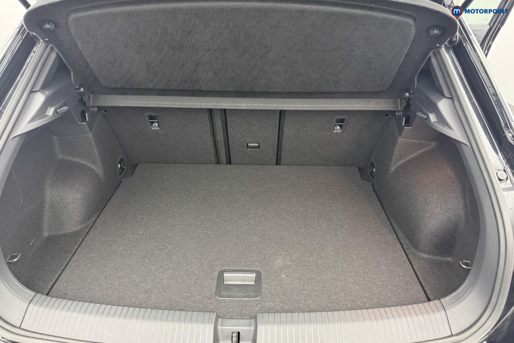 Volkswagen T-Roc R-Line Automatic Petrol SUV - Stock Number (1576140) - 3rd supplementary image