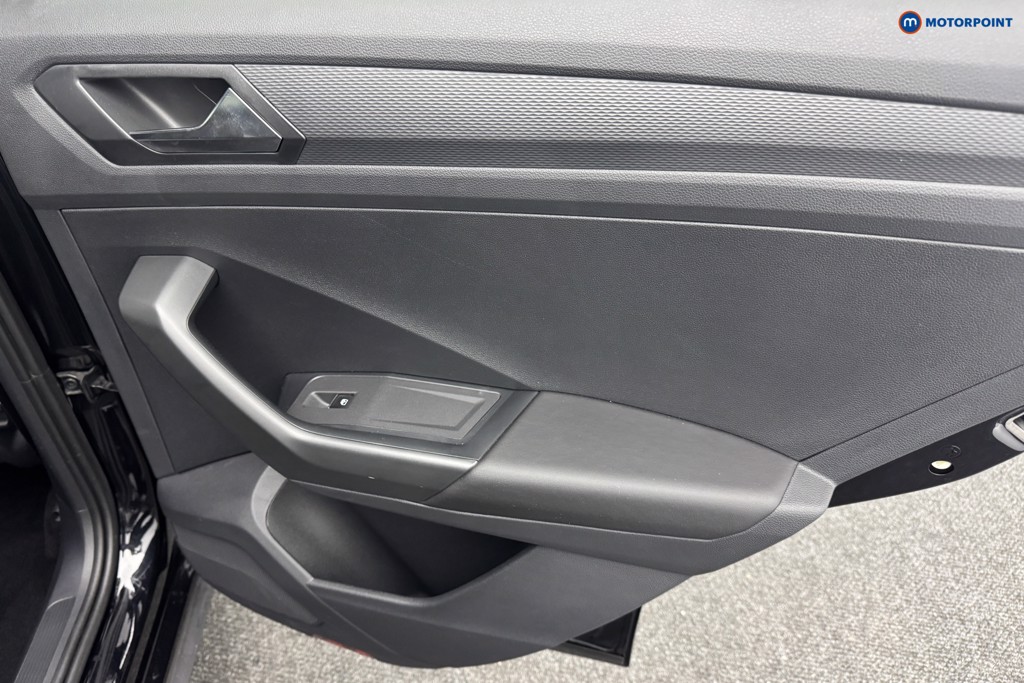 Volkswagen T-Roc R-Line Automatic Petrol SUV - Stock Number (1576140) - 26th supplementary image