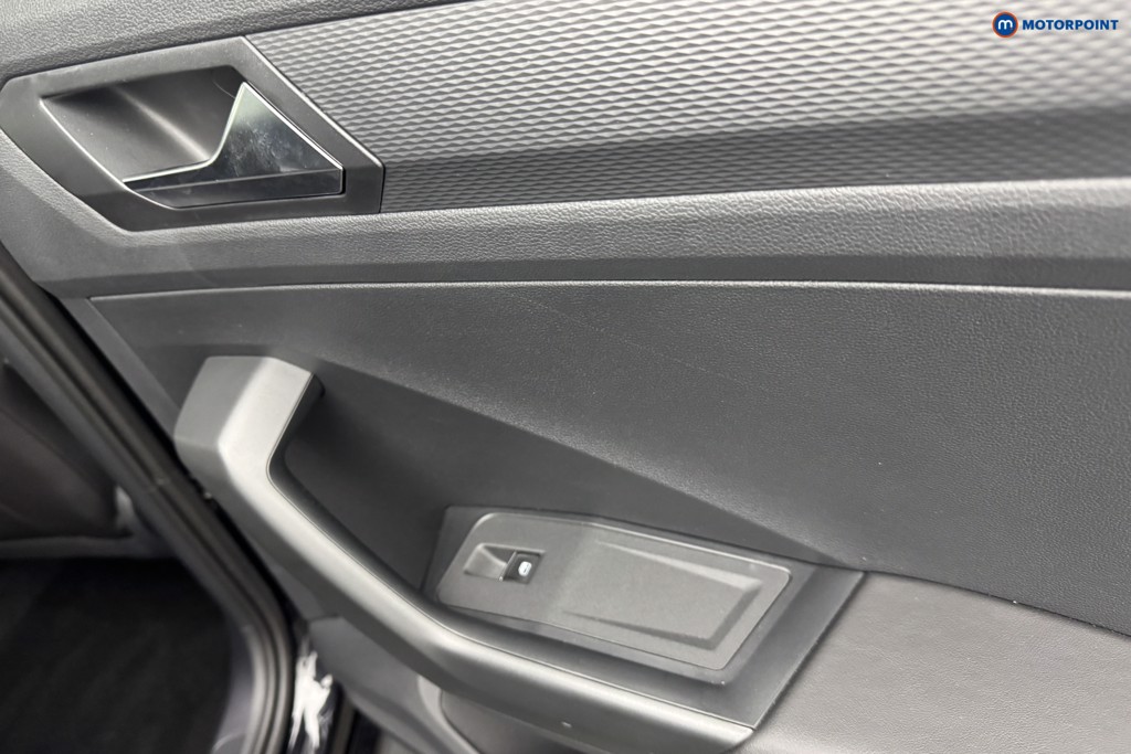 Volkswagen T-Roc R-Line Automatic Petrol SUV - Stock Number (1576140) - 27th supplementary image