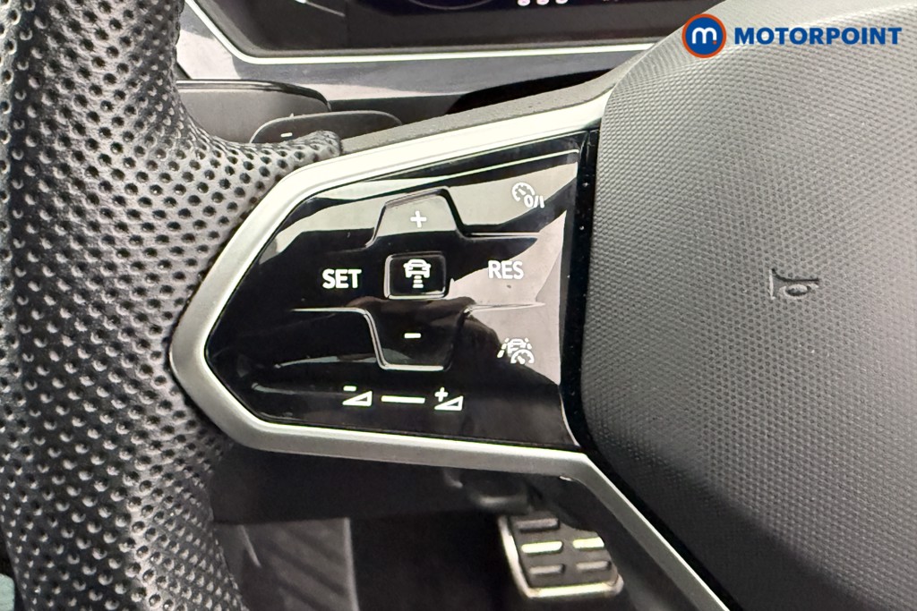 Volkswagen Tiguan R-Line Automatic Petrol SUV - Stock Number (1576487) - 14th supplementary image