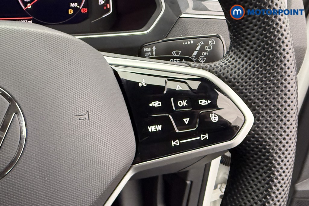 Volkswagen Tiguan R-Line Automatic Petrol SUV - Stock Number (1576487) - 15th supplementary image