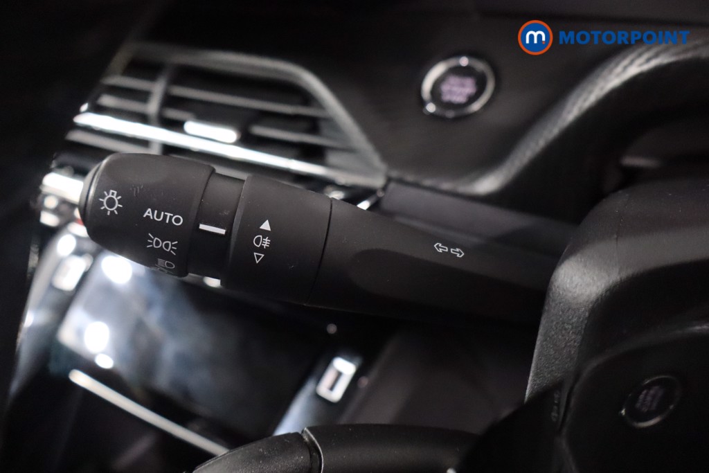 Peugeot 2008 Allure Manual Petrol SUV - Stock Number (1576622) - 19th supplementary image
