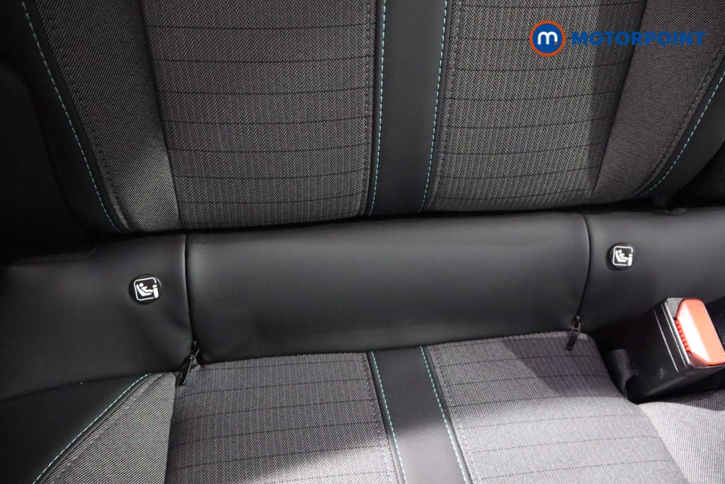 Peugeot 2008 Allure Manual Petrol SUV - Stock Number (1576622) - 26th supplementary image