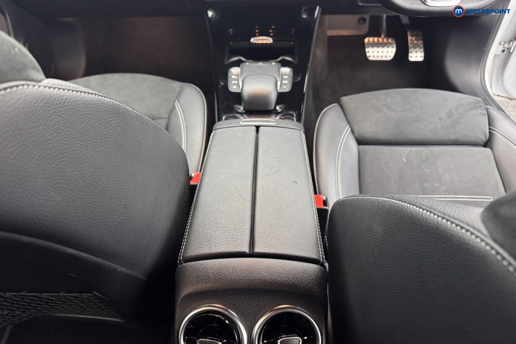 Mercedes-Benz A Class Amg Line Executive Edition Automatic Petrol Hatchback - Stock Number (1576911) - 10th supplementary image