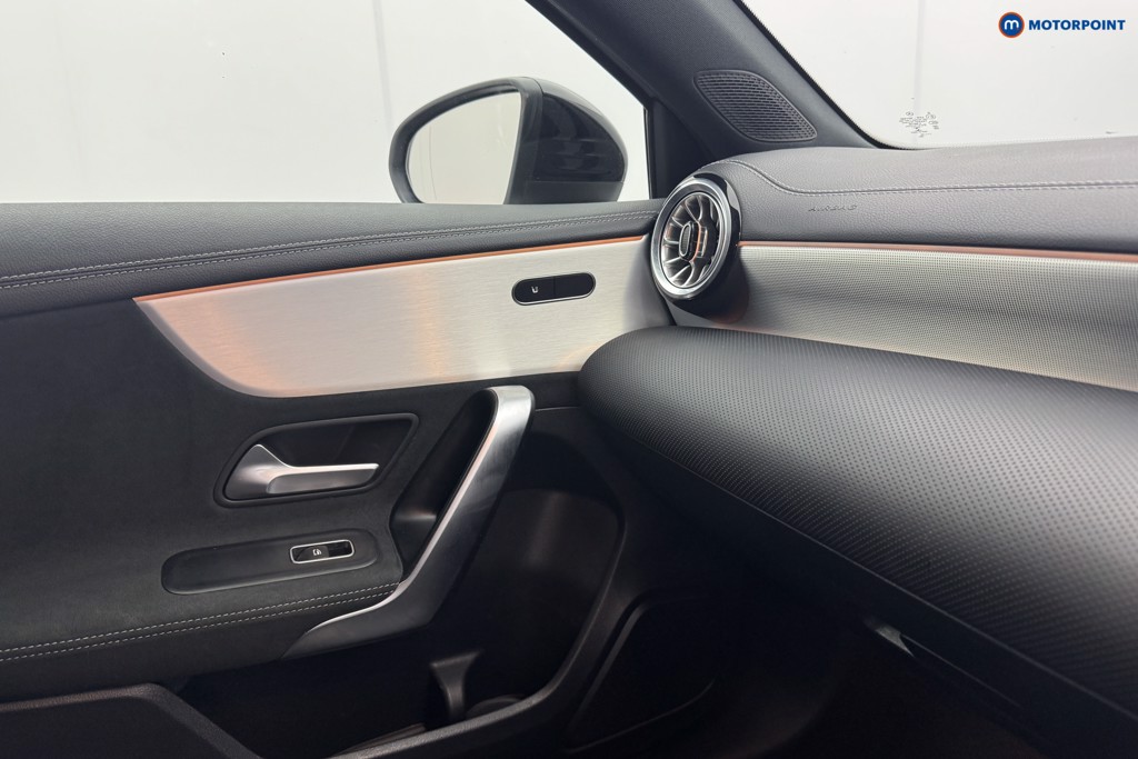 Mercedes-Benz A Class Amg Line Executive Edition Automatic Petrol Hatchback - Stock Number (1576911) - 16th supplementary image
