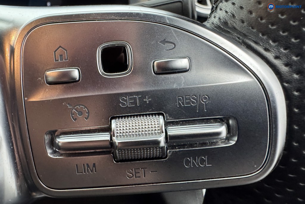 Mercedes-Benz A Class Amg Line Executive Edition Automatic Petrol Hatchback - Stock Number (1576911) - 18th supplementary image