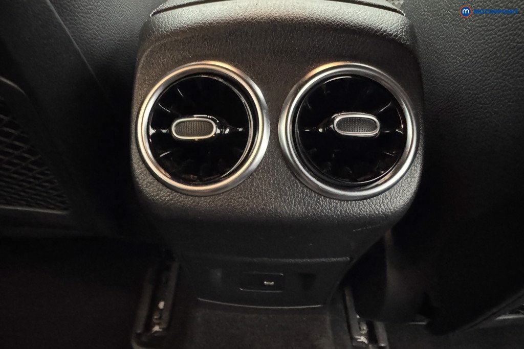 Mercedes-Benz A Class Amg Line Executive Edition Automatic Petrol Hatchback - Stock Number (1576911) - 19th supplementary image