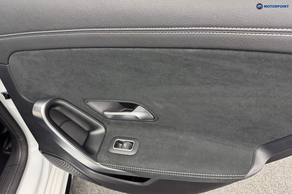 Mercedes-Benz A Class Amg Line Executive Edition Automatic Petrol Hatchback - Stock Number (1576911) - 22nd supplementary image