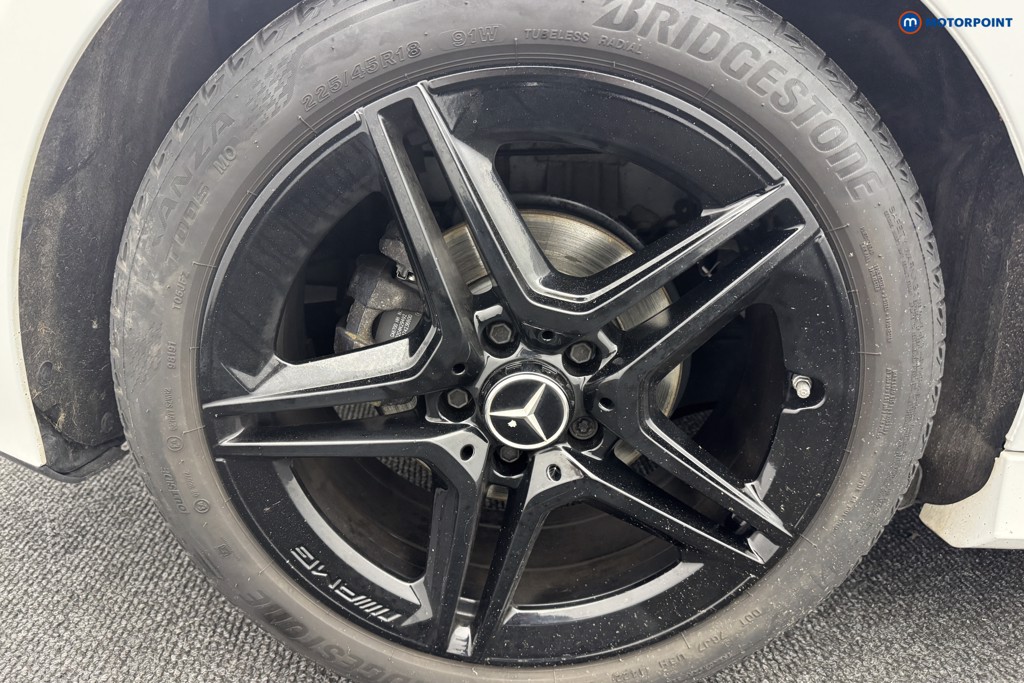 Mercedes-Benz A Class Amg Line Executive Edition Automatic Petrol Hatchback - Stock Number (1576911) - 31st supplementary image