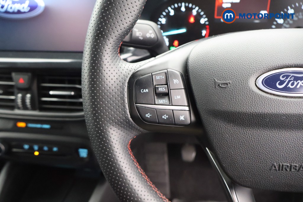 Ford Focus St-Line Edition Manual Petrol-Electric Hybrid Hatchback - Stock Number (1577822) - 2nd supplementary image