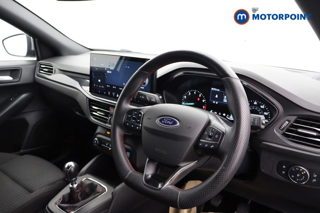 Ford Focus St-Line Edition Manual Petrol-Electric Hybrid Hatchback - Stock Number (1577822) - 10th supplementary image