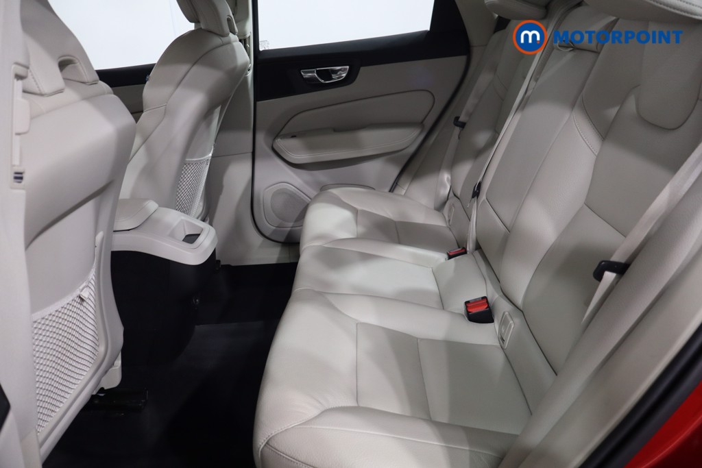 Volvo Xc60 Momentum Automatic Diesel SUV - Stock Number (1577876) - 5th supplementary image