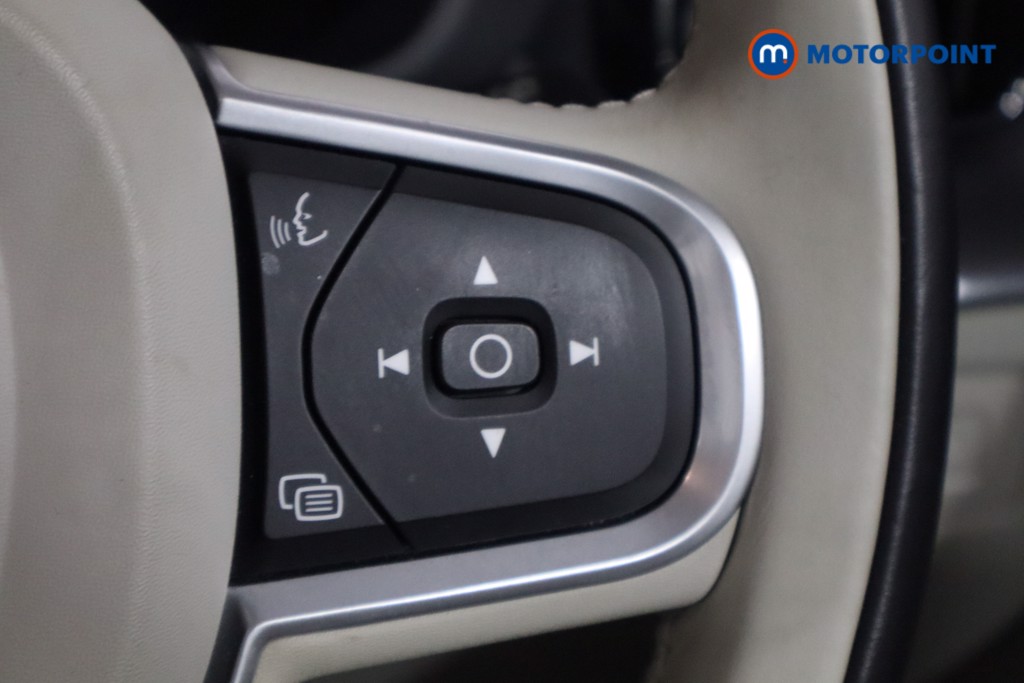 Volvo Xc60 Momentum Automatic Diesel SUV - Stock Number (1577876) - 8th supplementary image