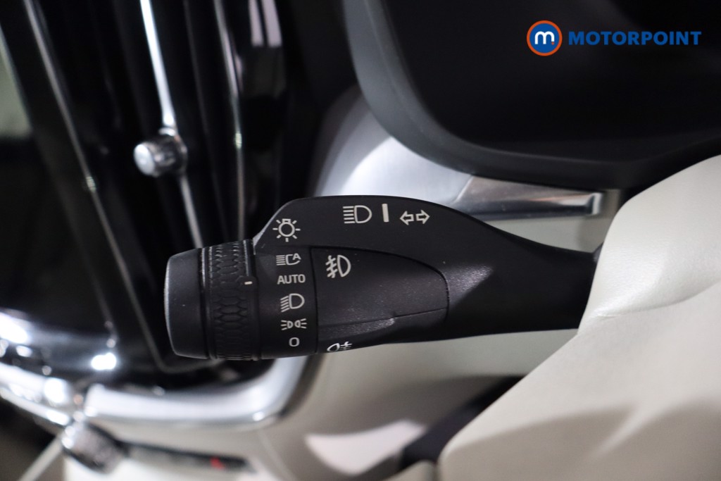 Volvo Xc60 Momentum Automatic Diesel SUV - Stock Number (1577876) - 17th supplementary image