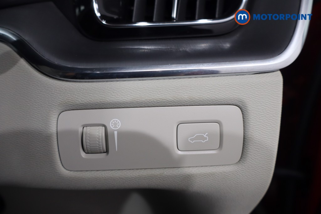 Volvo Xc60 Momentum Automatic Diesel SUV - Stock Number (1577876) - 20th supplementary image